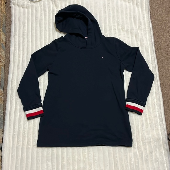 Tommy Hilfiger Hoodie. 💕 - Picture 1 of 8